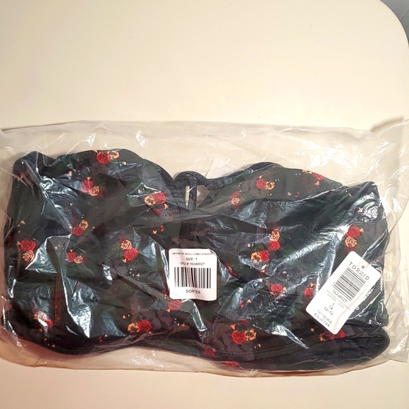 ❤️NWT VINTAGE TORRID SWIM BIKINI TOP WIRELESS CAGE FRONT - SKULL CAMO ROSES - Picture 4 of 10